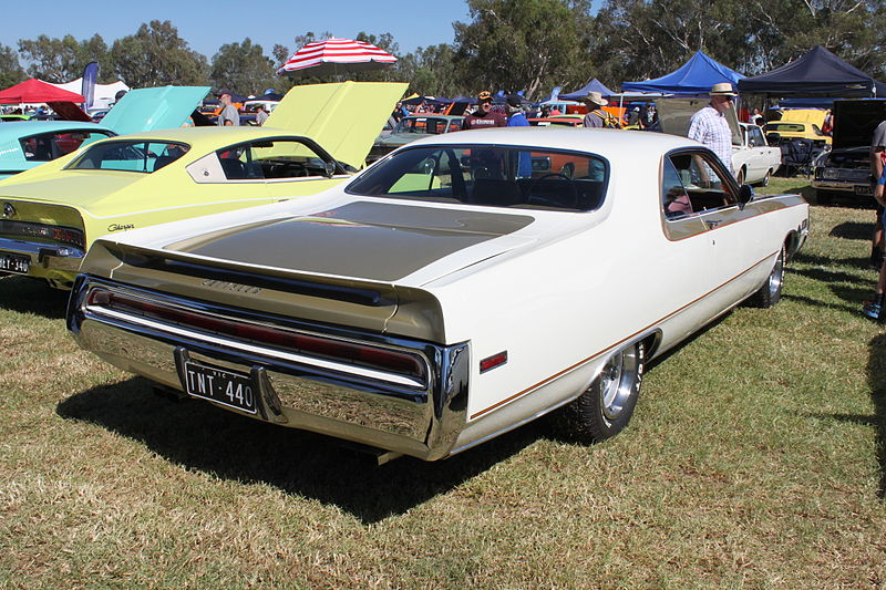 File:1970 Chrysler Hurst 300 (16789594540).jpg