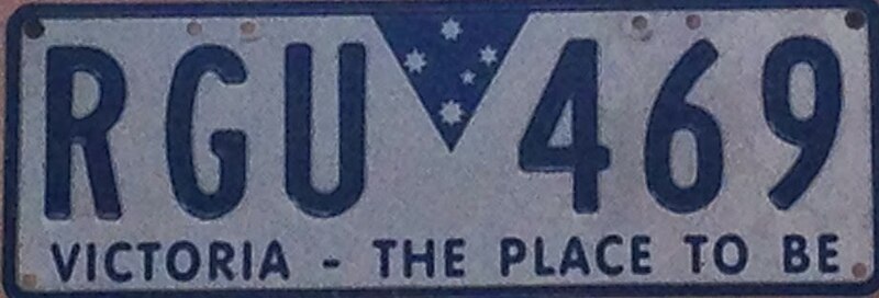 File:2000 Victoria registration plate RGU 469 The Place to Be.jpg