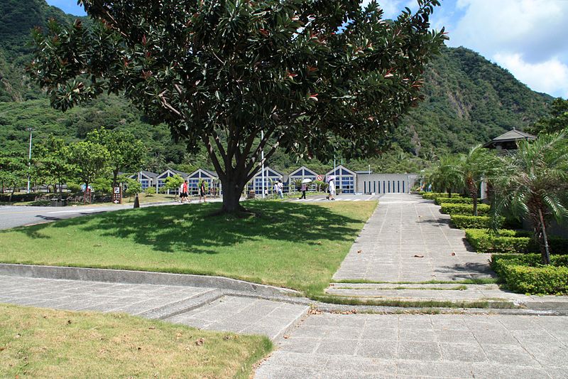 File:2010 07 14950 5351 Amis Folk Center Concrete paving slabs in Chenggong Towship Taiwan.JPG