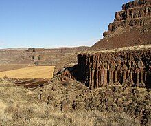 3-Devils-grade-Moses-Coulee-Cattle-Feed-Lot-PB110016.JPG