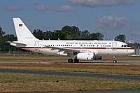 Airbus A319 Luftwaffe 15+01.jpg