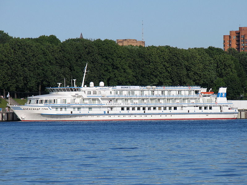 File:Aleksandr Grin in North River Port 17-jun-2012 02.JPG