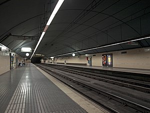 Stanice metra Almeda Barcelona.jpg