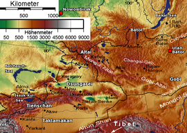 Dzungaria y la cuenca del Tarim (Taklamakán) separadas por las montañas Tian Shan