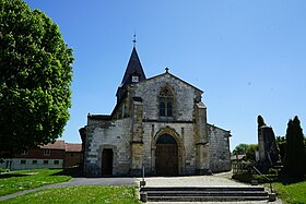 Auve église et monument 11817.jpg