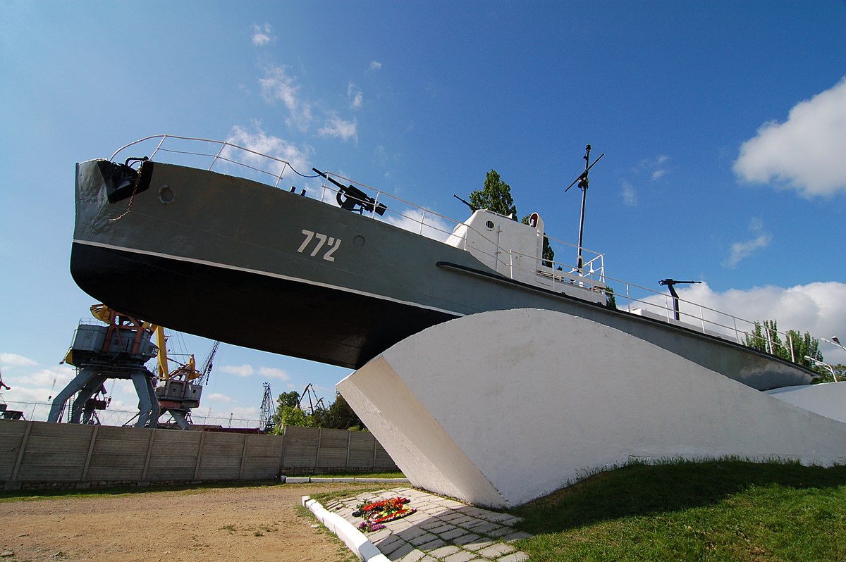 Памятник морякам Азовской военной флотилии (Таганрог)