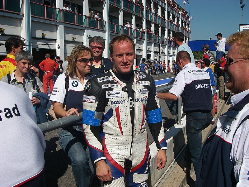 File:BMW Thomas Hinterreiter.JPG