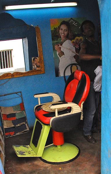 File:Barber's Chair, Harar (14432998292).jpg