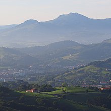 Basque view (20780953744).jpg