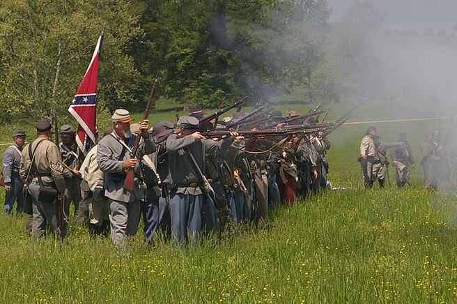 Civil War Re-enactors 656px-BattleOfChancellorsvilleReenactment