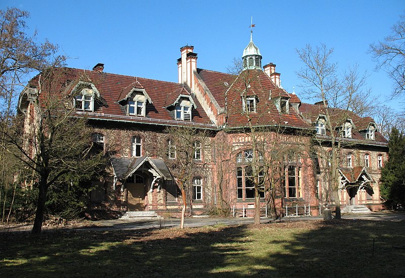 File:Beelitz Heilstaetten Kochkueche.jpg