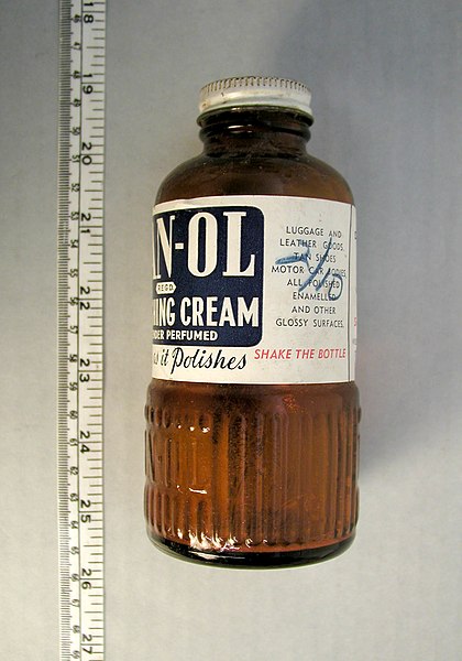 File:Bottle, polish (AM 1999.77.2-1).jpg