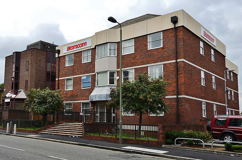 File:Bromley, Kent, Homesdale Road 4 - geograph.org.uk - 4315988.jpg