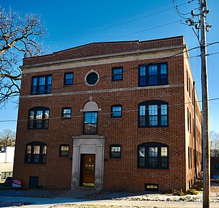 <span class="mw-page-title-main">Bryn Mawr Apartments</span> Historic building in Des Moines, Iowa, United States