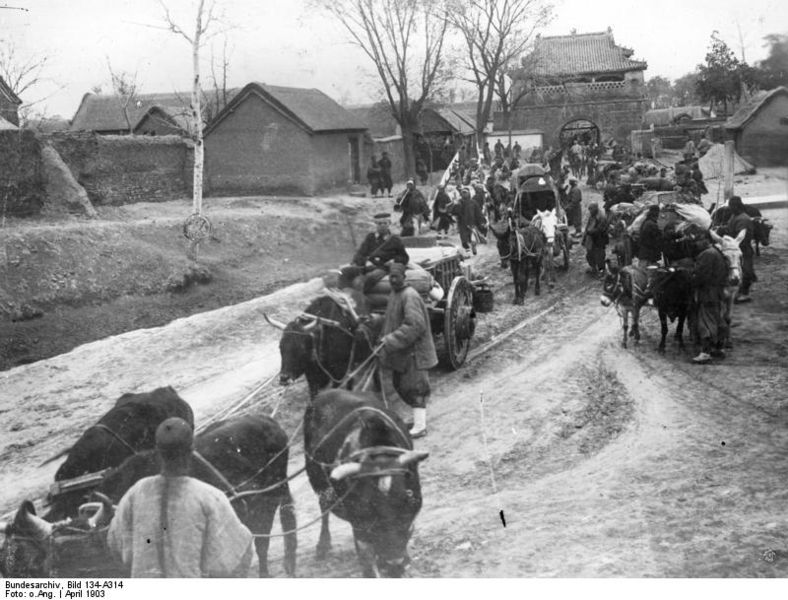 File:Bundesarchiv Bild 134-A314, Tsingtau, Ausritt von Hptm v. Schoeler aus Ning jang.jpg