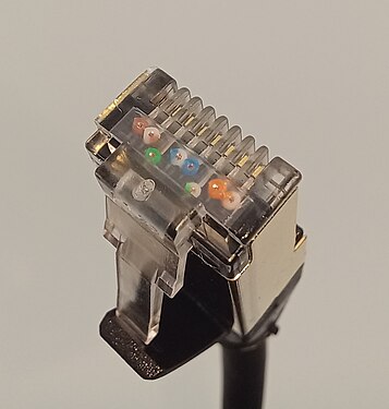 8P8C electronic connector