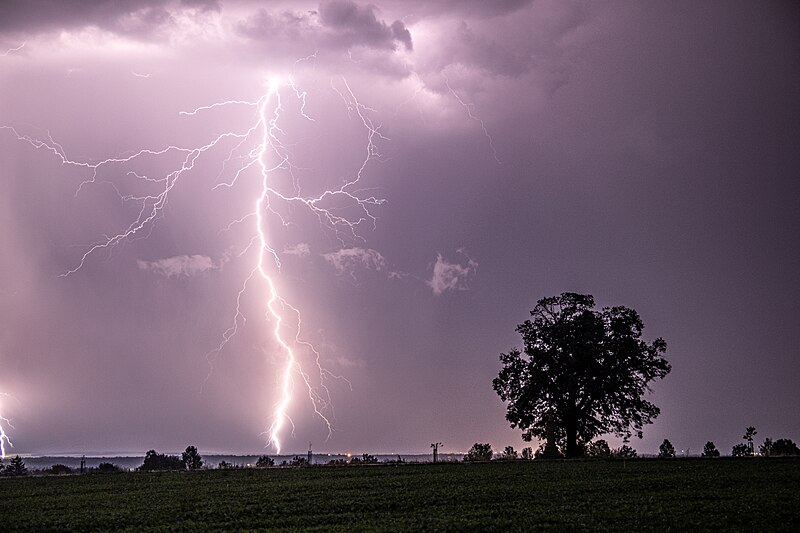 File:CG Lightning.jpg