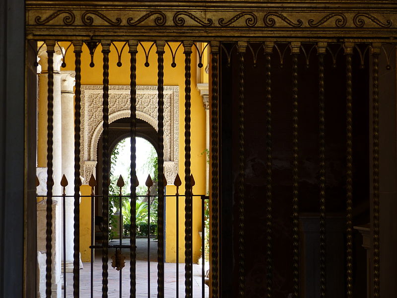 File:Casa de Pilatos, enrejado, Sevilla, España, 2015.JPG