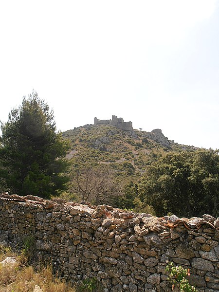 File:Castle of Aguilar004.JPG