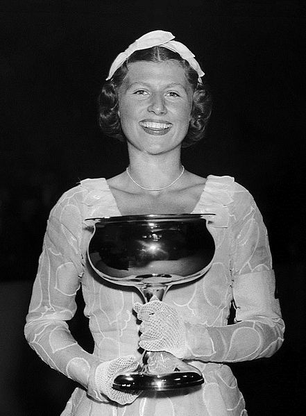 File:Cecilia Colledge 1937.jpg