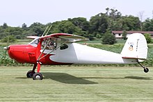 Cessna 140 au décollage.