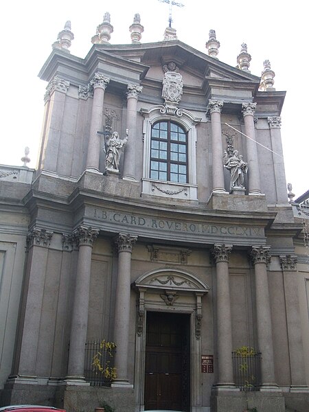 File:Chiesa Santa Teresa Torino.jpg