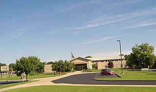 <span class="mw-page-title-main">Clarksville Senior High School</span> Public high school in Clarksville, Clark County, Indiana, United States