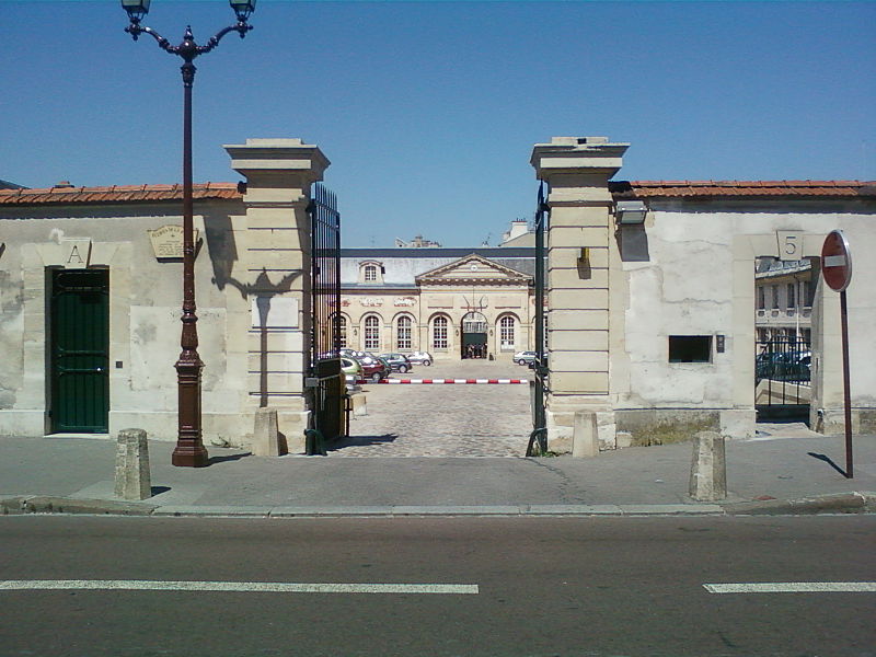 File:Cour d'appel de Versailles - Entrée.jpg