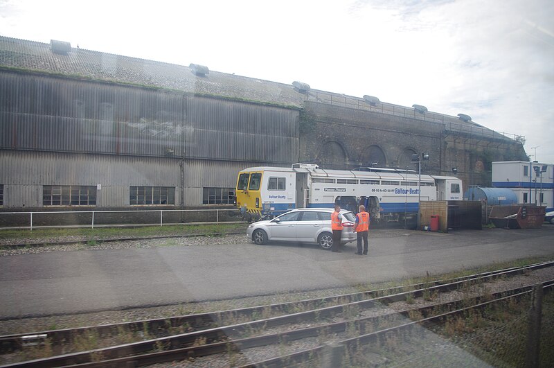 File:DR73939 at Ashford Newtown Works.jpg