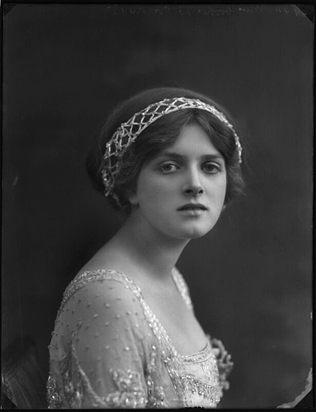 File:Dame Gladys Cooper.jpg