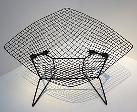 Diamond chair by Harry Bertoia