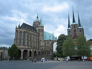 Erfurt: Geografi, Historie, Attraksjonar