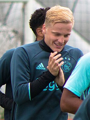 Donny van de Beek.jpg