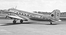 Aigle Azur (France) Douglas C-47B in 1953, with a ventral Turbomeca Palas booster jet for hot and high operations Douglas DC-3 Aigle Azur Palas Jet 1953.jpg