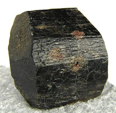 Edenite-188165.jpg