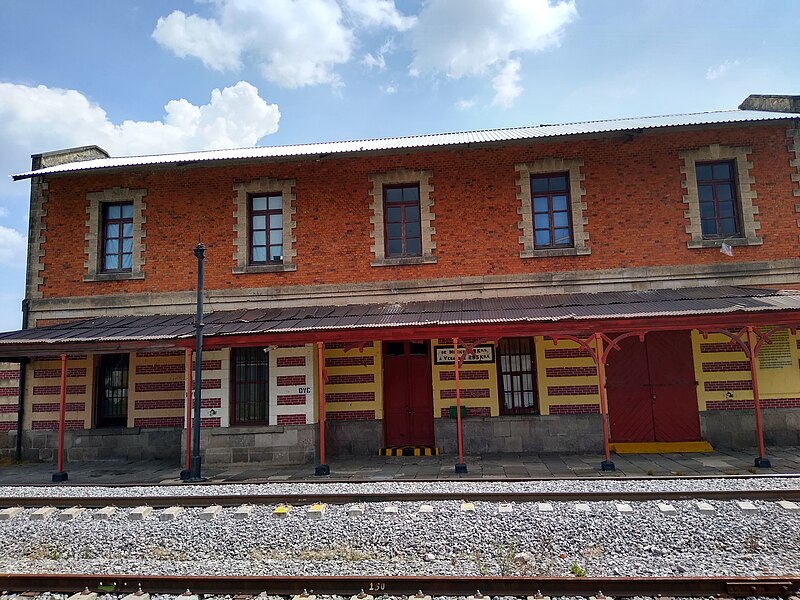 File:Estación de FFCC Muñoz de Domingo Arenas, Tlaxcala 02.jpg