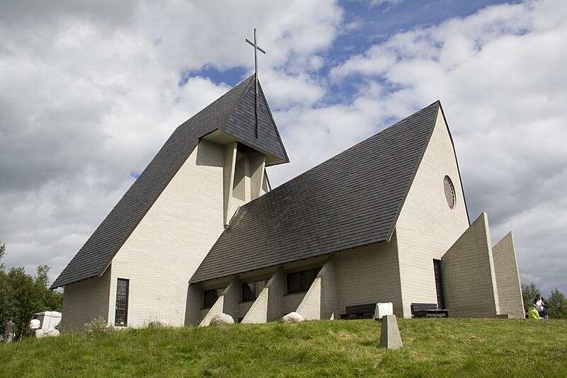 File:Eysteinskirka.jpg