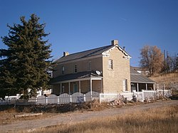 Imitasi Rumah Moroni Utah.jpeg