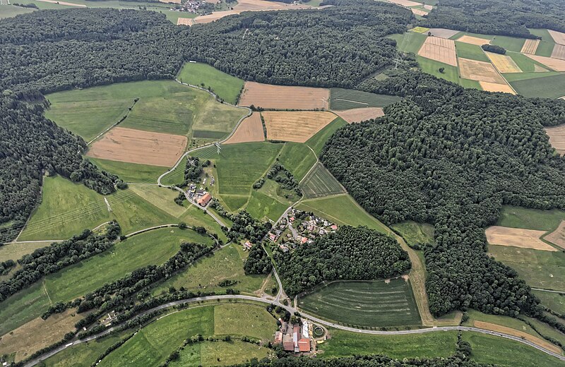 File:Flug -Nordholz-Hammelburg 2015 by-RaBoe 0946 - Völkershain-Immenhorst.jpg