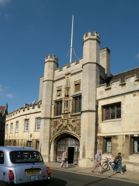 File:Gatehouse of Christ's College - geograph.org.uk - 939905.jpg