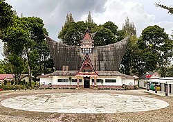 Gedung Nasional Djauli Manik Sidikalang, Dairi