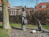 Geesteren, la escultura: de Vrouw van 't (el mujer de) Starveld