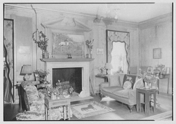 File:Geraldyn L. Redmond, residence in Brookville, Long Island, New York. LOC gsc.5a01665.tif