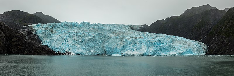 File:Glaciar de Aialik, Bahía de Aialik, Seward, Alaska, Estados Unidos, 2017-08-21, DD 54-56 PAN.jpg