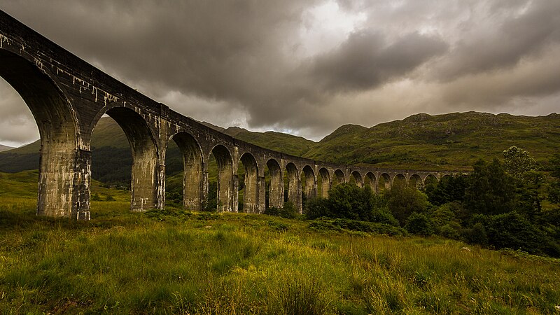 File:Glenfinnan Viaduct (67155513).jpeg