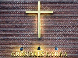 Gröndals kyrkas kors, nov 2020.jpg