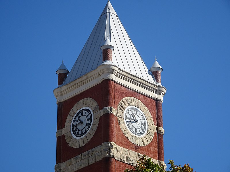 File:Green County Courthouse - panoramio - Corey Coyle (22).jpg