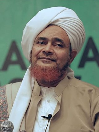 <span class="mw-page-title-main">Umar bin Hafiz</span> Yemeni Sunni Islamic scholar