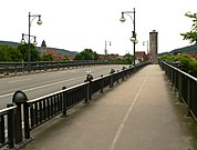 Blick über die Brücke in Richtung Innenstadt und Fährenpfortenturm