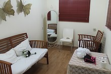 A typical Yichud room. Hederihud.JPG